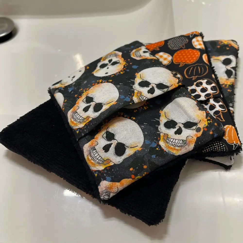 lot de 4 cotons démaquillants lavable tête de mort et citrouille d'halloween